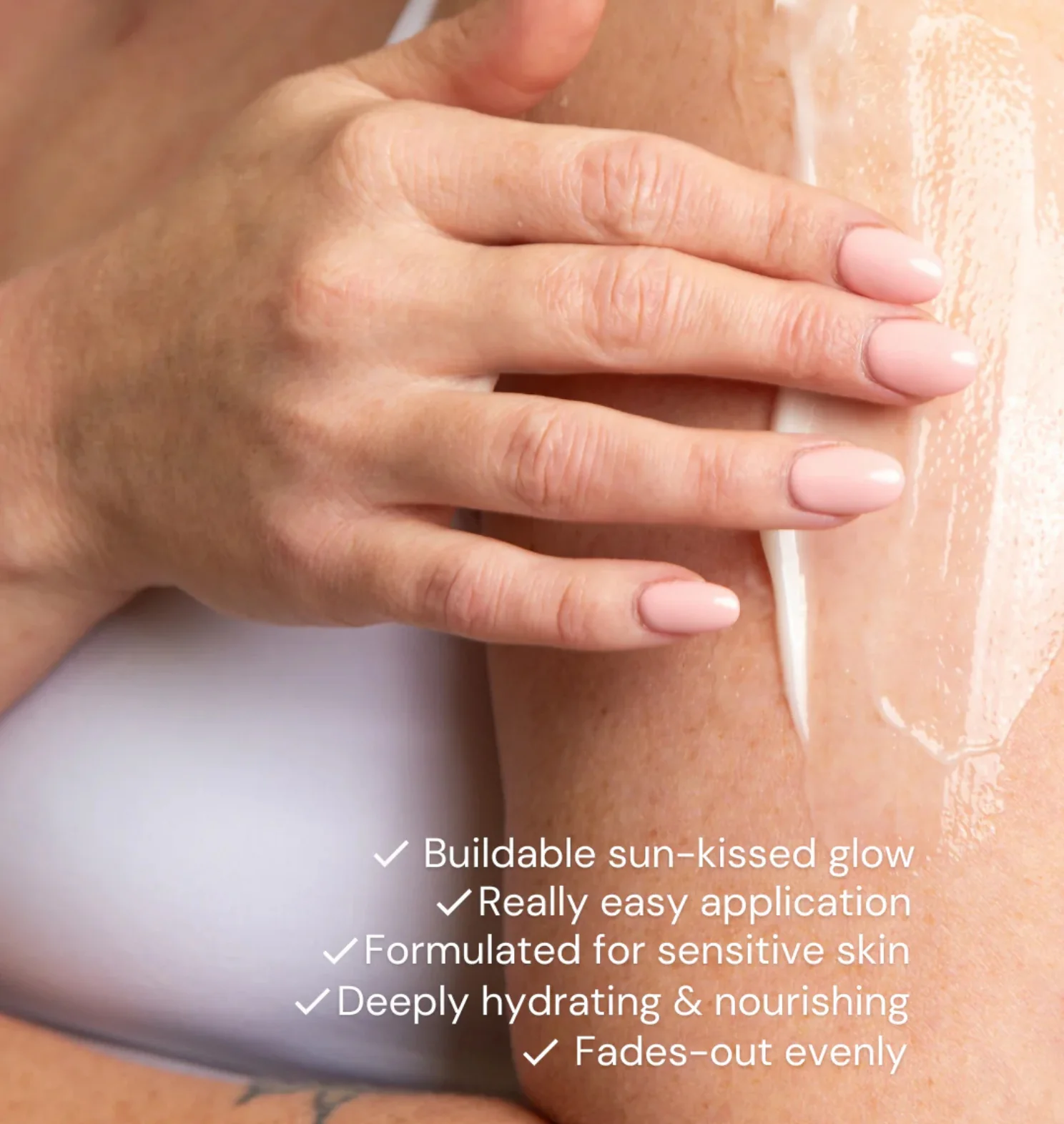 Gradual Tanning Moisturiser - Image 3